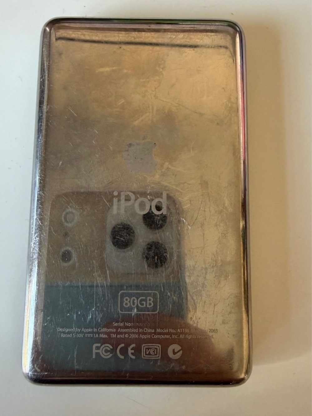 Apple iPod Classic 5.5 Gen 80GB Black (Model A1136) w/charger & camera connector - Picture 7 of 15